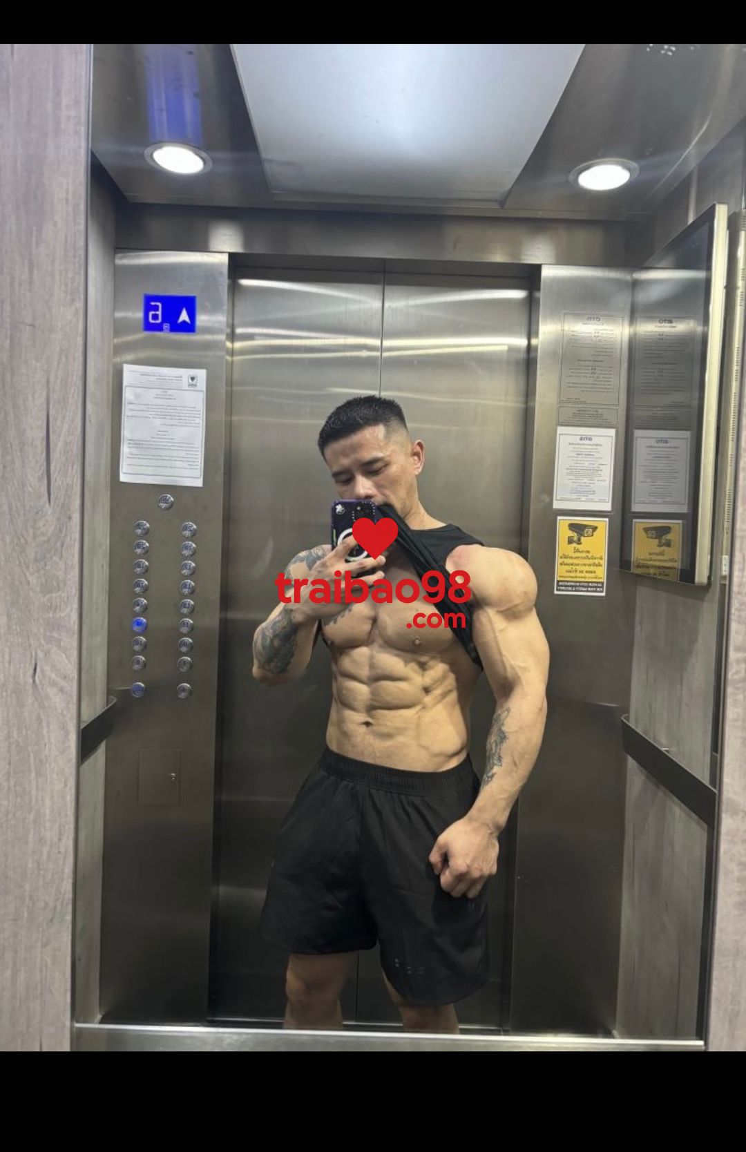 You tại Sài Gòn