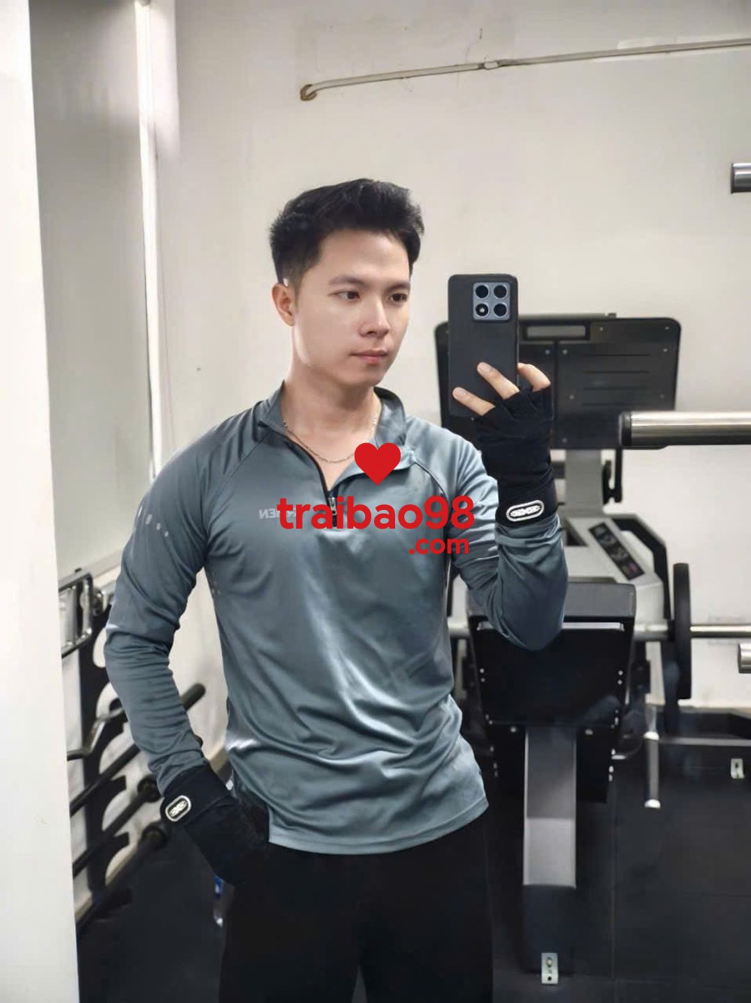 Hậu tại Sài Gòn